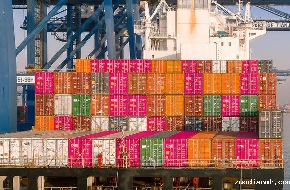 俄罗斯的巨大国土面积的地理环境，给出口物流带来了诸多挑战