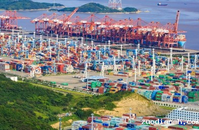 进口货代行业作为国际贸易的桥梁，正经历着前所未有的变革